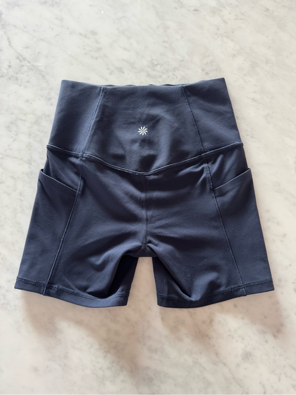 athleta salutation stash shorts - Picture 4 of 5